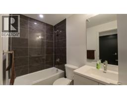 5 WELLINGTON Street UnitNo. 1712 - 8