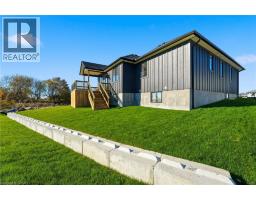 48 REBECCA Drive - 26