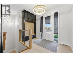 48 REBECCA Drive - 3