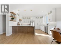 48 REBECCA Drive - 9