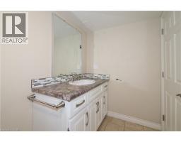 11 NORBERT Place - 34