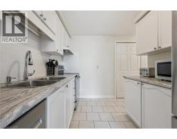 37 EDGEMERE Drive - 19