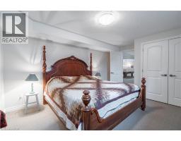 200 FALLING BROOK Drive - 35