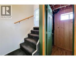 36 HILLCREST Avenue - 32