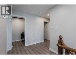 7 HOLLINRAKE Avenue - 21