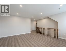 7 HOLLINRAKE Avenue - 24