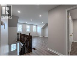 7 HOLLINRAKE Avenue - 35