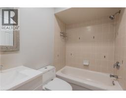 7 HOLLINRAKE Avenue - 43