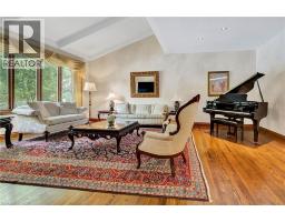 32 MAPLE HILL Drive - 9