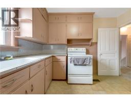 24 MADISON Avenue S - 12