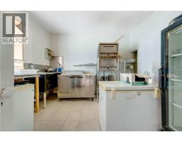 24 MADISON Avenue S - 20