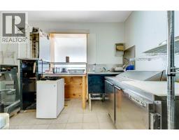 24 MADISON Avenue S - 22