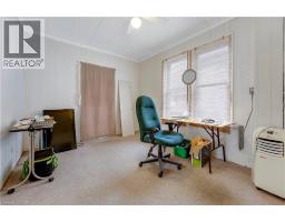 24 MADISON Avenue S - 23