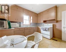 24 MADISON Avenue S - 29