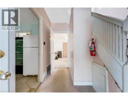 24 MADISON Avenue S - 4