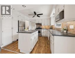 19 DOUGLAS Road - 14