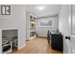 19 DOUGLAS Road - 23