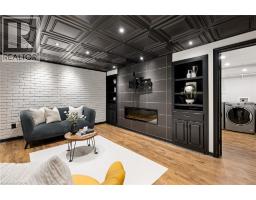 19 DOUGLAS Road - 26