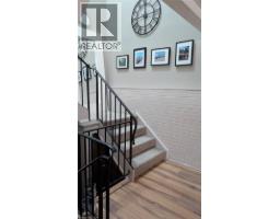 54 GREEN VALLEY Drive UnitNo. 12 - 17