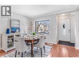 13 DEVITT Avenue N - 12