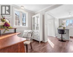 13 DEVITT Avenue N - 16