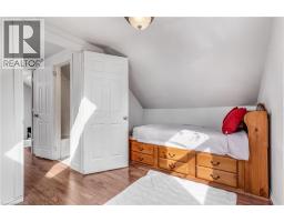 13 DEVITT Avenue N - 23