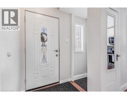 13 DEVITT Avenue N - 4