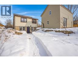 13 DEVITT Avenue N - 41