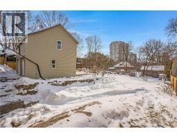 13 DEVITT Avenue N - 42