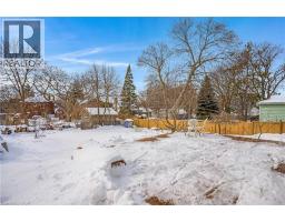 13 DEVITT Avenue N - 45