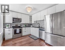 13 DEVITT Avenue N - 9