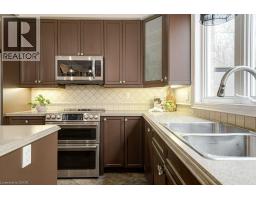 111 GLAZEBROOK Crescent - 18