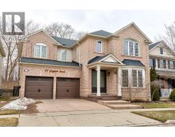 111 GLAZEBROOK Crescent - 2