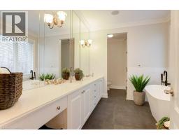 111 GLAZEBROOK Crescent - 27