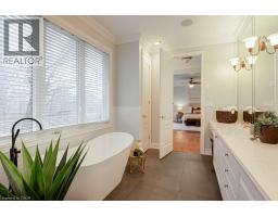 111 GLAZEBROOK Crescent - 28