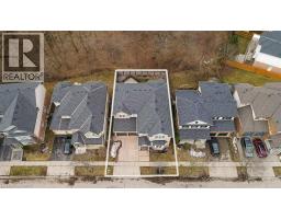 111 GLAZEBROOK Crescent - 46