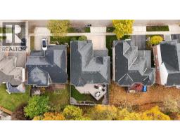 111 GLAZEBROOK Crescent - 48