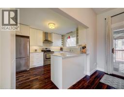 172 RENNIE Drive - 14