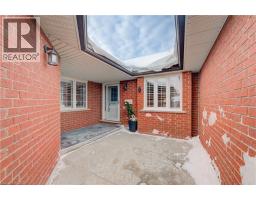 10 ISHERWOOD Avenue UnitNo. 18 - 2