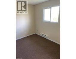 839 STIRLING Avenue S - 28