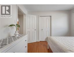 72 ST JEROME Crescent - 21