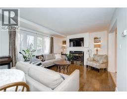 524 BEECHWOOD Drive UnitNo. 10 - 11