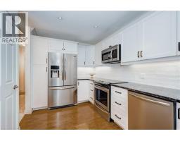 524 BEECHWOOD Drive UnitNo. 10 - 19