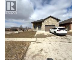 13 FORBES Crescent - 2