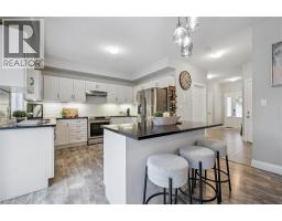 176 SNYDER Avenue N - 10