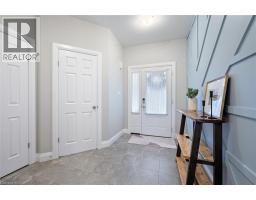 176 SNYDER Avenue N - 6