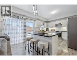 176 SNYDER Avenue N - 8