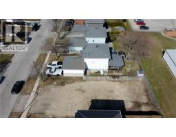 233 KINROSS Street - 14