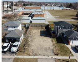 233 KINROSS Street - 6