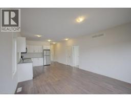 92 CHERYL Avenue - 17